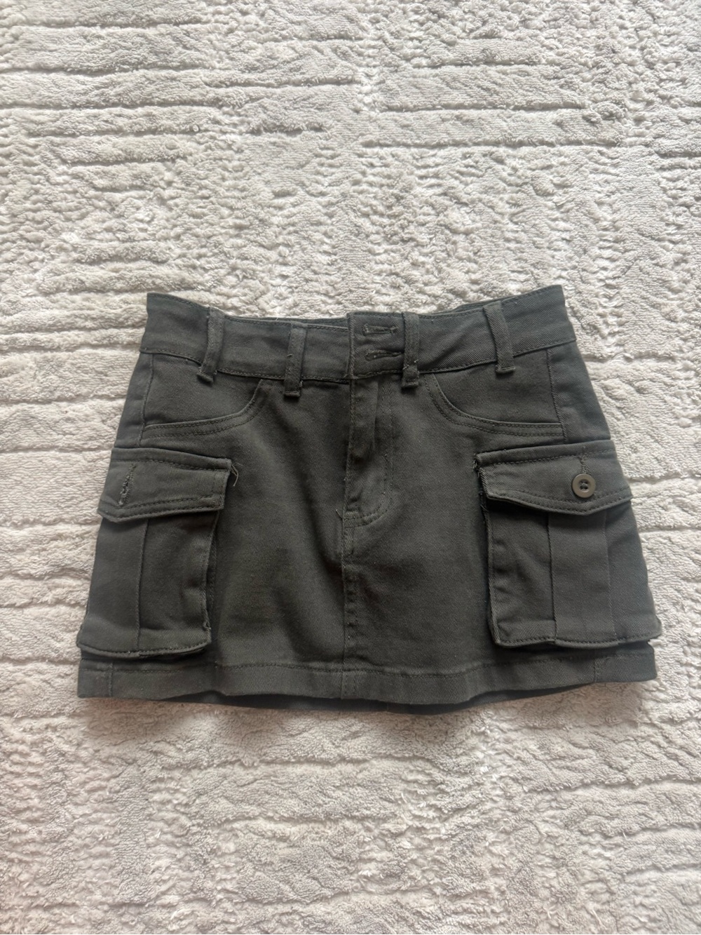 Women’s Cargo Mini Skirt Shorts in Dark Gray